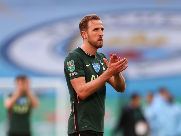 Harry Kane di Tottenham: 331 Laga, 219 Gol, 0 Trofi